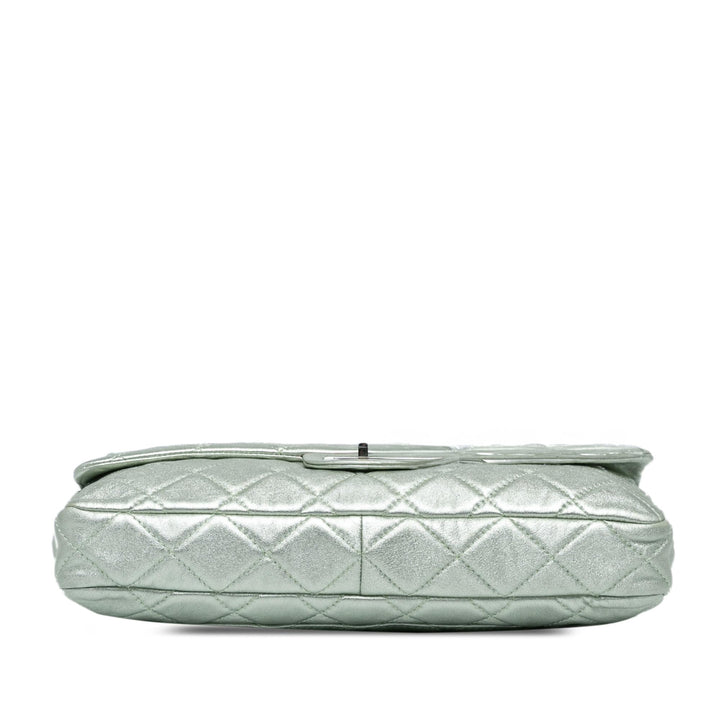 Chanel Reissue 2.55 Metallic Calfskin Roll Clutch (SHG-e9cHyV)