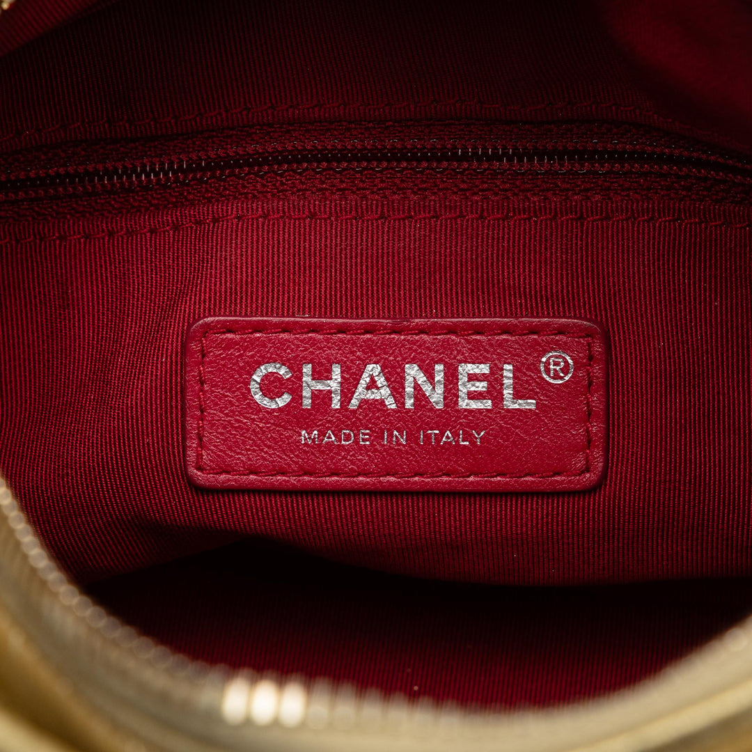 Top Quality Chanel Small Metallic Lambskin Gabrielle Crossbody (SHG-XYucts)