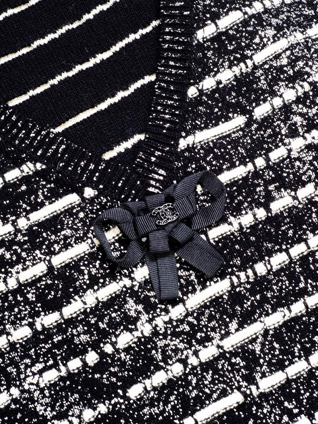 Top Quality Chanel Sparkly Knit CC Logo Dress Black White