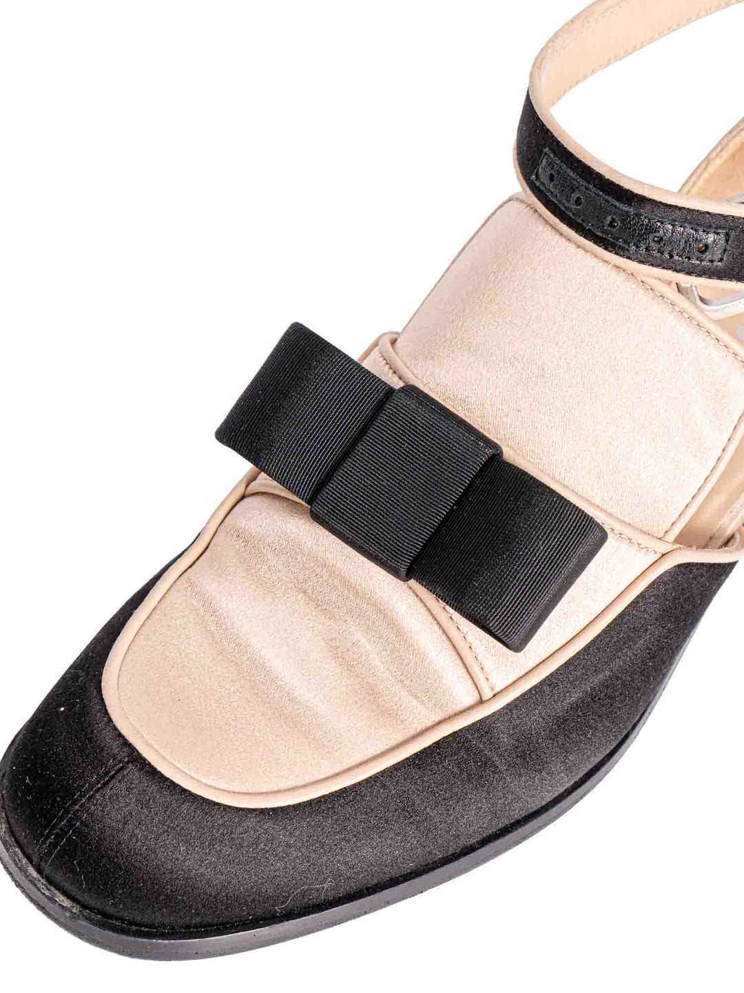Top Quality Chanel Spring Runway 2015 Cut-Out Bow Oxfords Shoes Black Beige