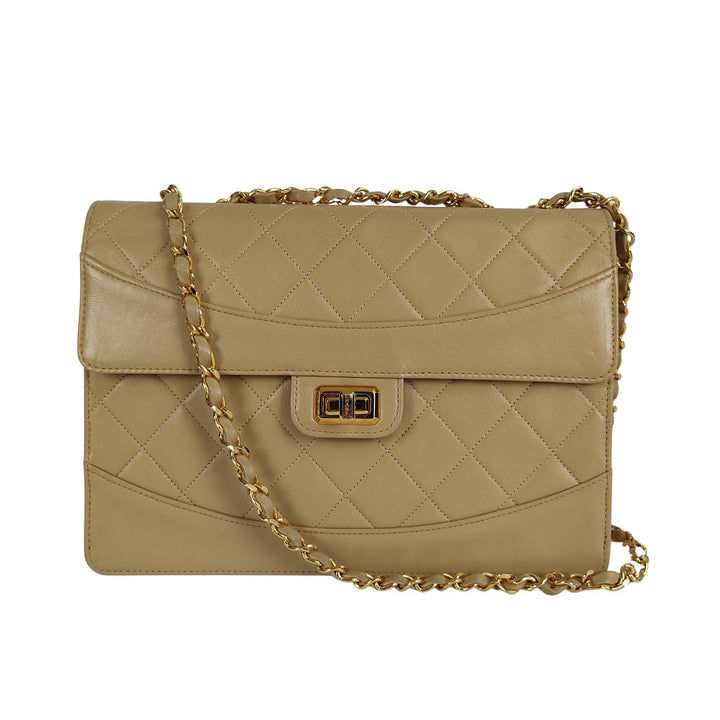 Top Quality Chanel Top Quality Chanel Top Quality Chanel Timeless Classica turn lock bag in beige leather