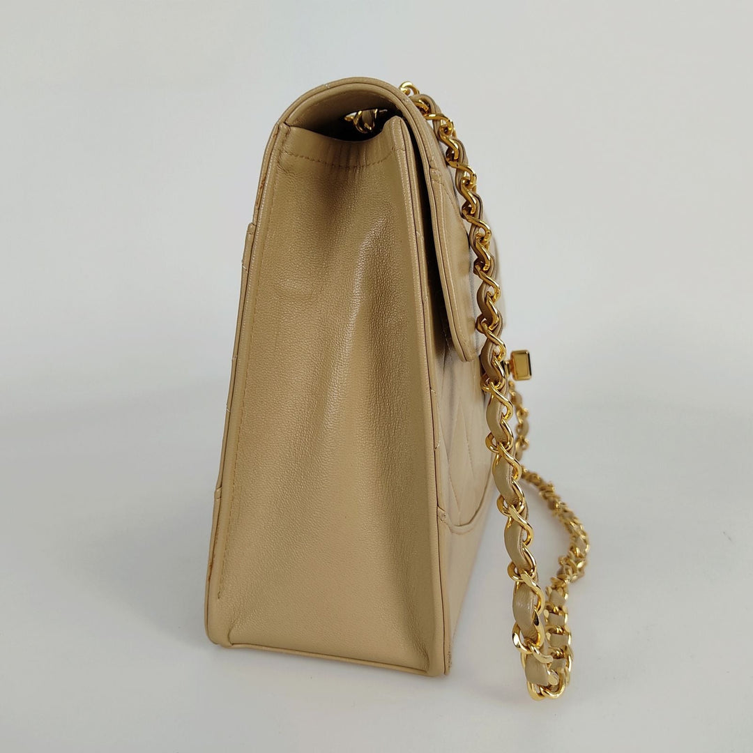 Top Quality Chanel Top Quality Chanel Top Quality Chanel Timeless Classica turn lock bag in beige leather