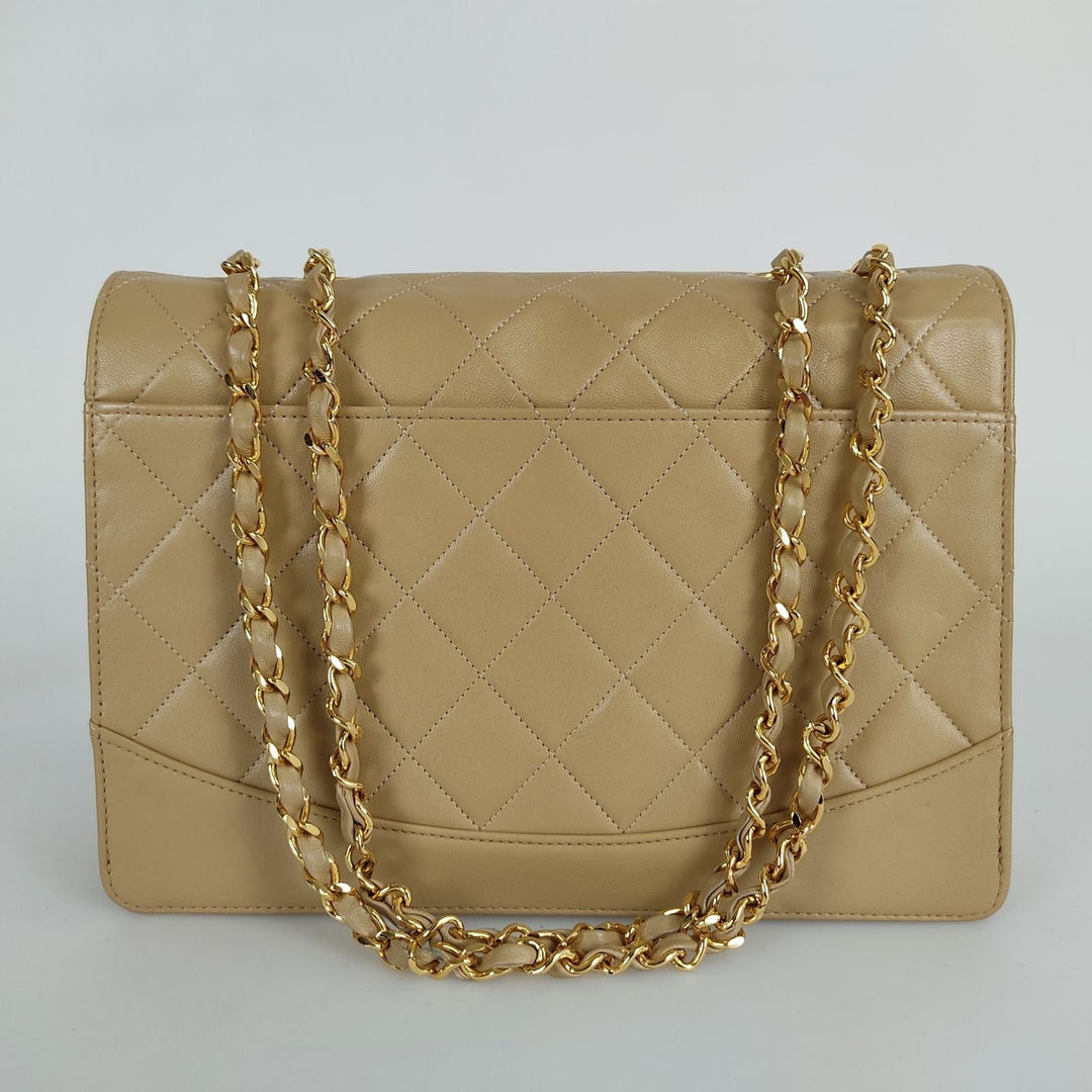Top Quality Chanel Top Quality Chanel Top Quality Chanel Timeless Classica turn lock bag in beige leather