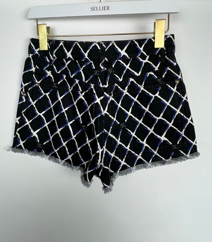 Top Quality Chanel Black Denim Mini Shorts with Quilted Print in Blue & White with Anchor Button Detail Size FR 34 (UK 6)