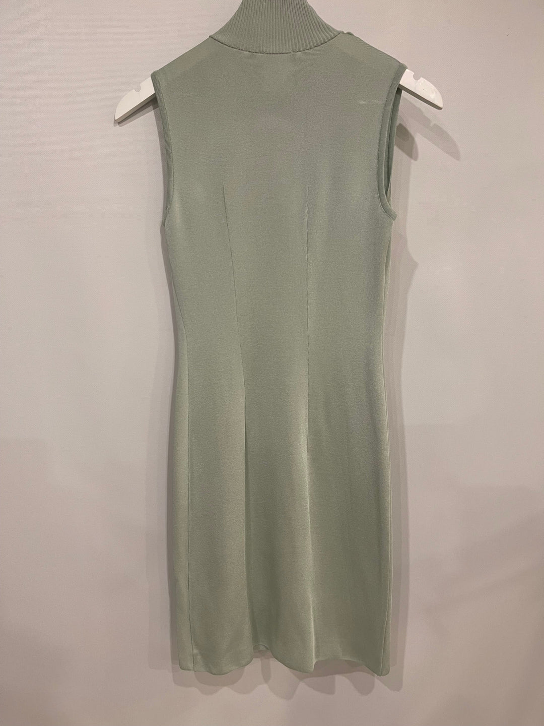 Top Quality Chanel Pastel Green Textured Sleeveless Midi Dress with CC Pearl Button Details Size FR 36 (UK 8)