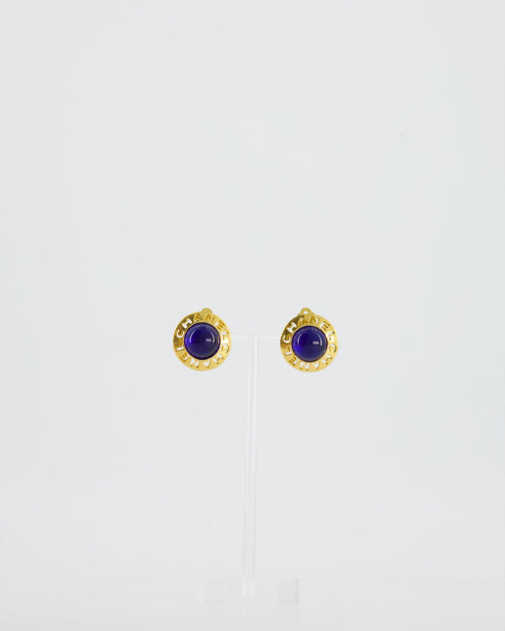 Top Quality Chanel Vintage Yellow Gold with Blue Pearl Round Clip-On Earrings with CC Logo