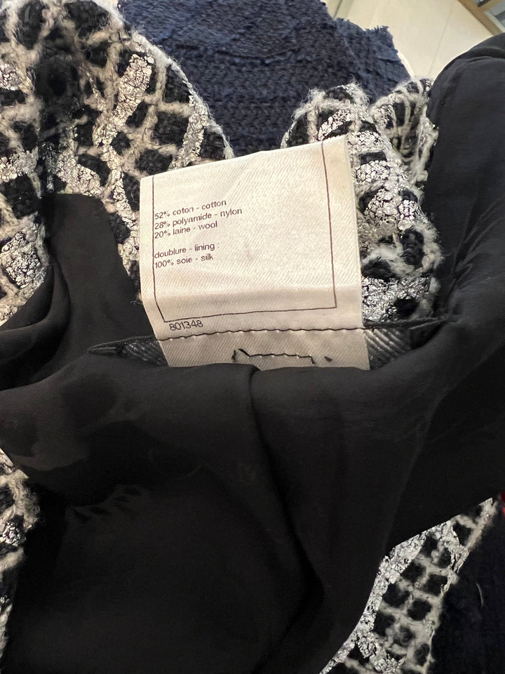 Top Quality Chanel Black and Silver Metallic Tweed Jacket with CC Buttons and Removable Pearl Detail Size FR 38 (UK 10)