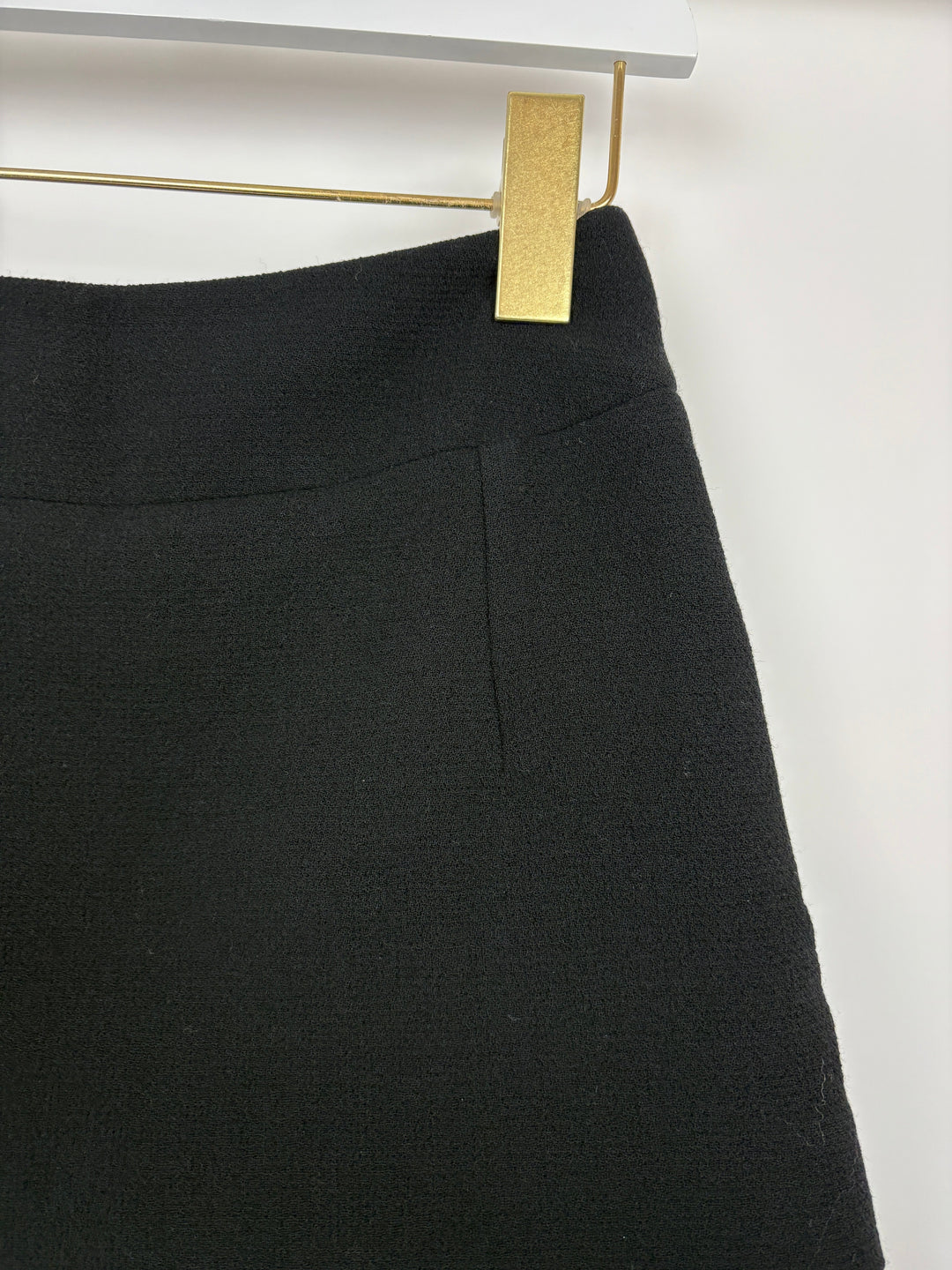 Top Quality Chanel Black Pleated Panel Skirt with Gold CC Back Pocket Button Detail Size FR 36/38 (UK 8-10)