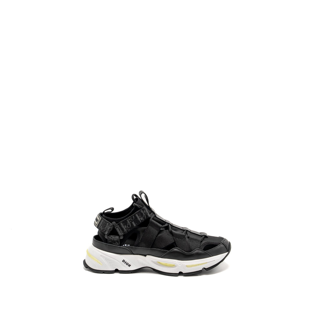 Top quality Dior Size 42 CD Sneaker Neoprene/Leather Black/White