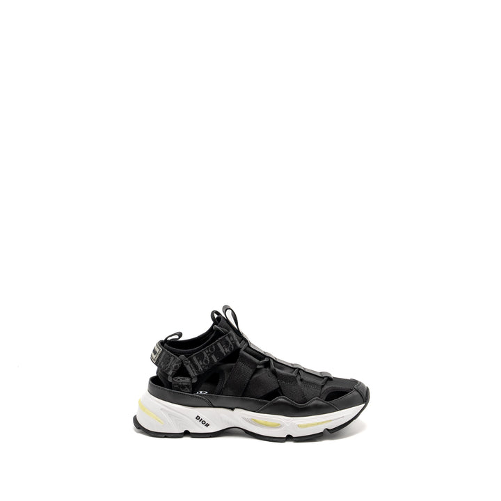 Top quality Dior Size 42 CD Sneaker Neoprene/Leather Black/White