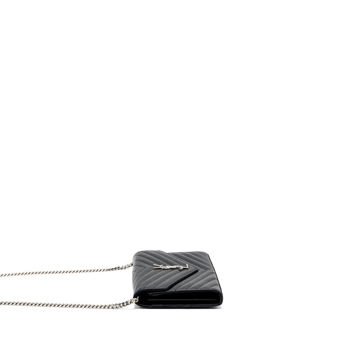 SAINT LAURENT ENVELOP CHAIN BAG GRAINED CALFSKIN BLACK SHW