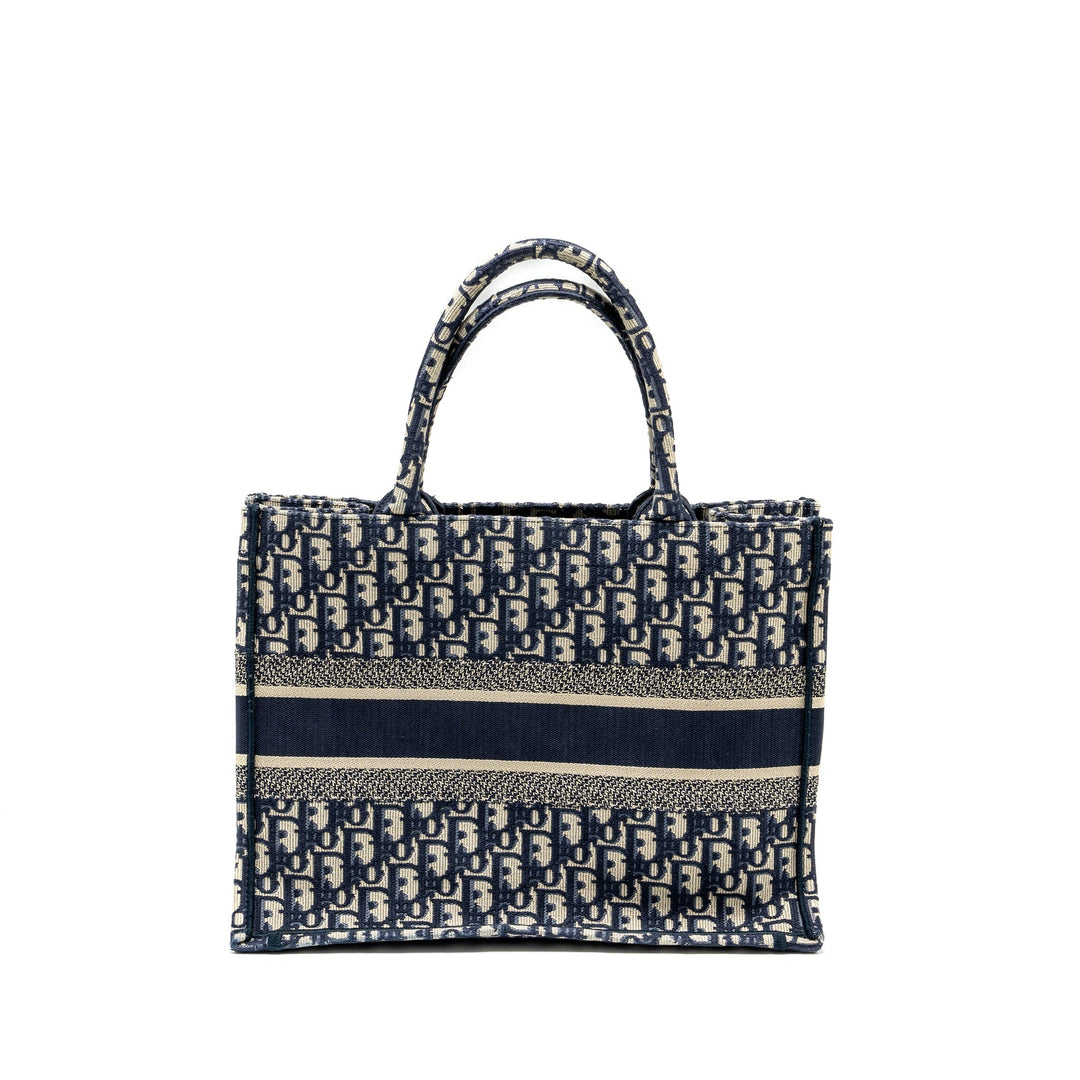 Top quality Dior Medium Book Tote Blue Top quality Dior Oblique Embroidery