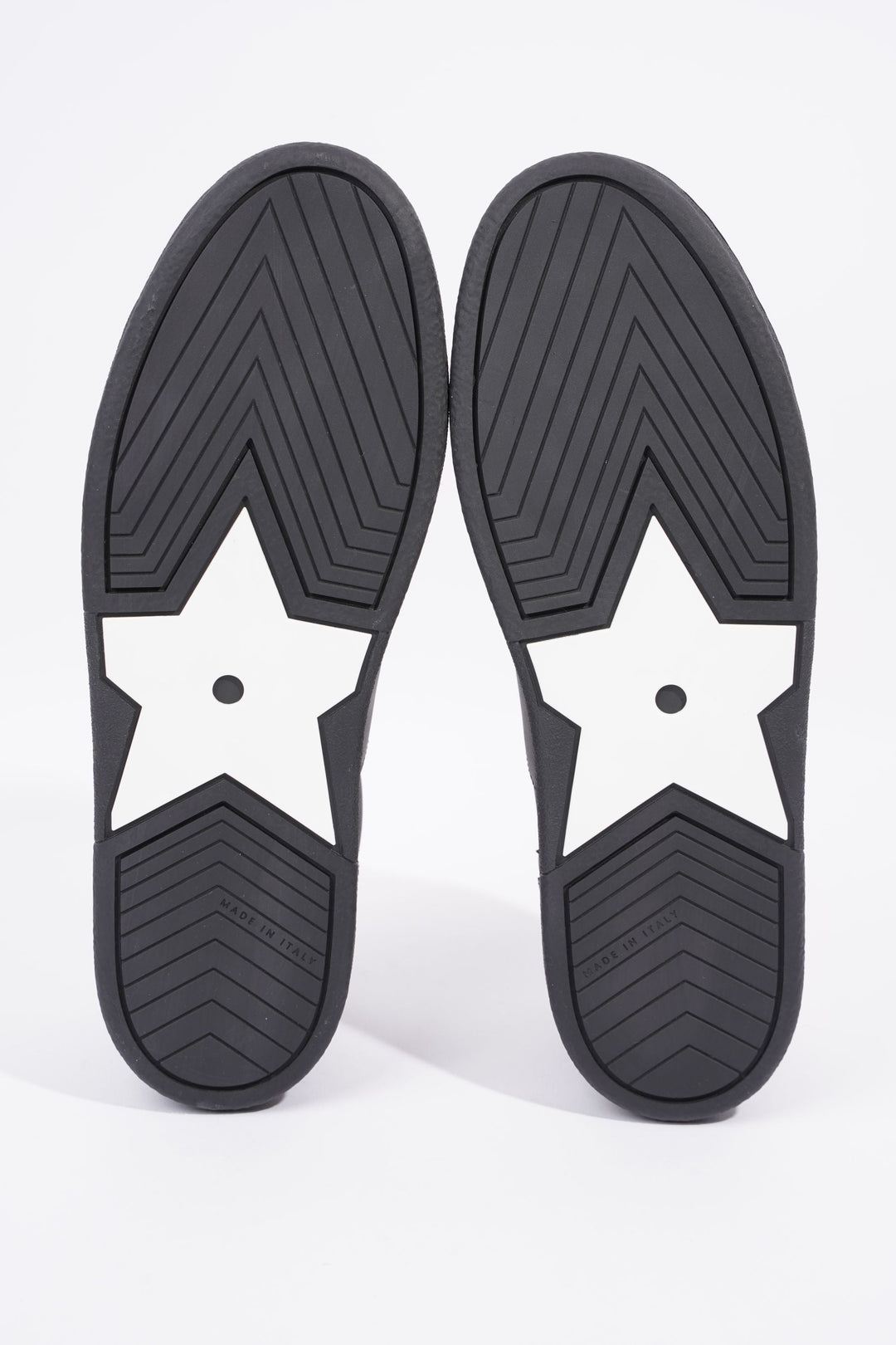 Christian Dior Low Top Sneaker Black / White EU 39 / UK 6