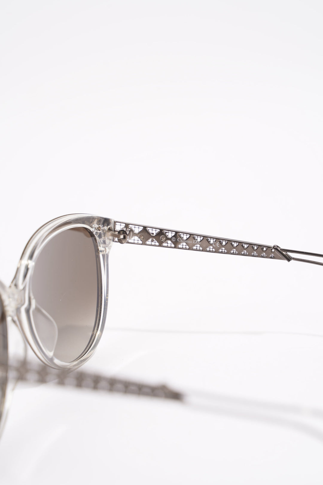 Christian Dior Womens Diorama 2 Sunglasses Grey / Metal 145
