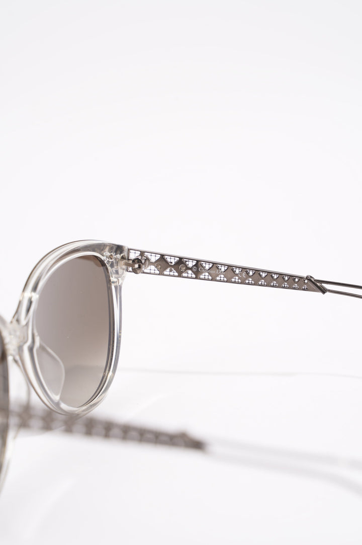 Christian Dior Womens Diorama 2 Sunglasses Grey / Metal 145