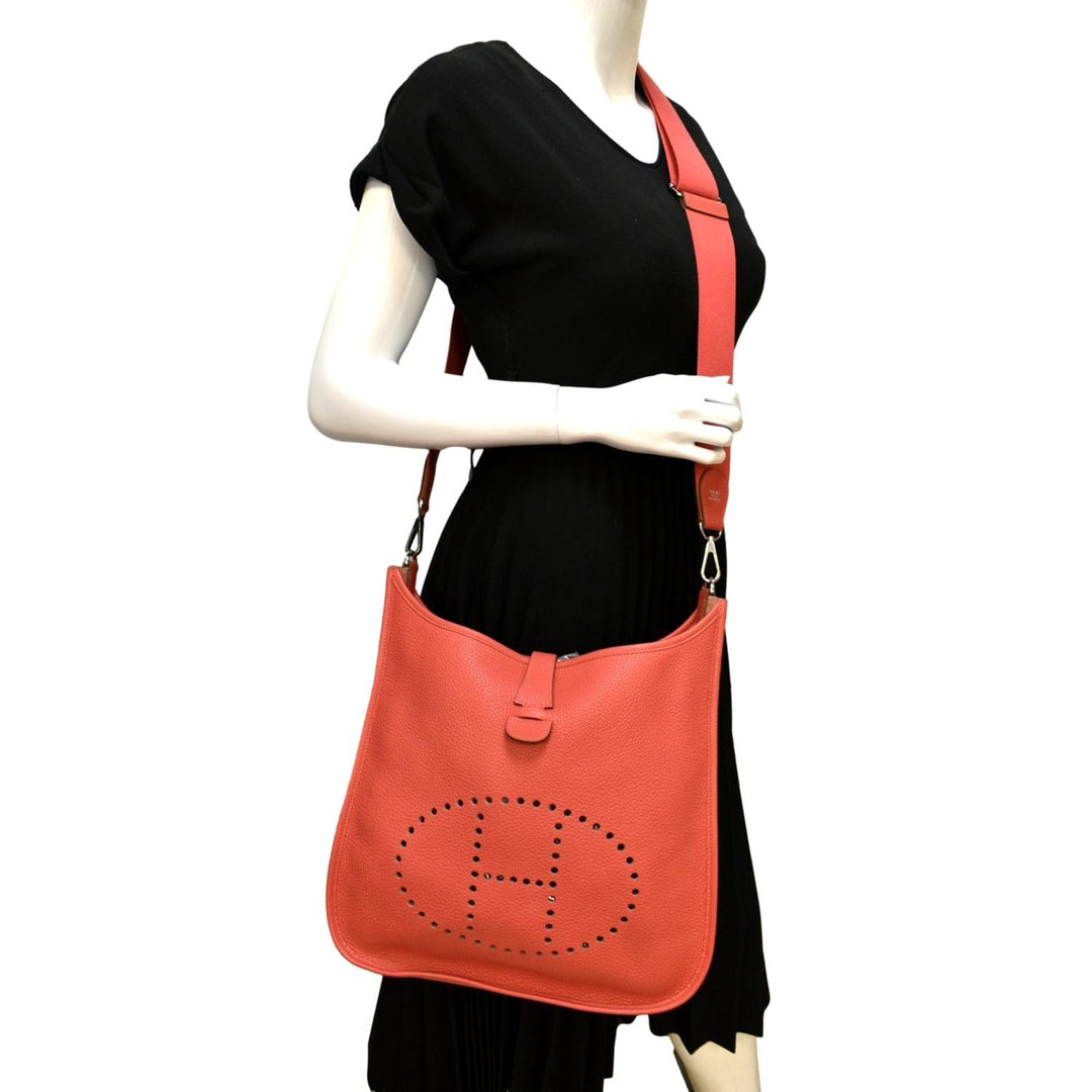 Top quality Hermes Evelyne Gen III GM Clemence Leather Crossbody Bag Red