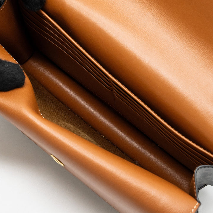 Celine wallet on strap triomphe canvas / lambskin tan