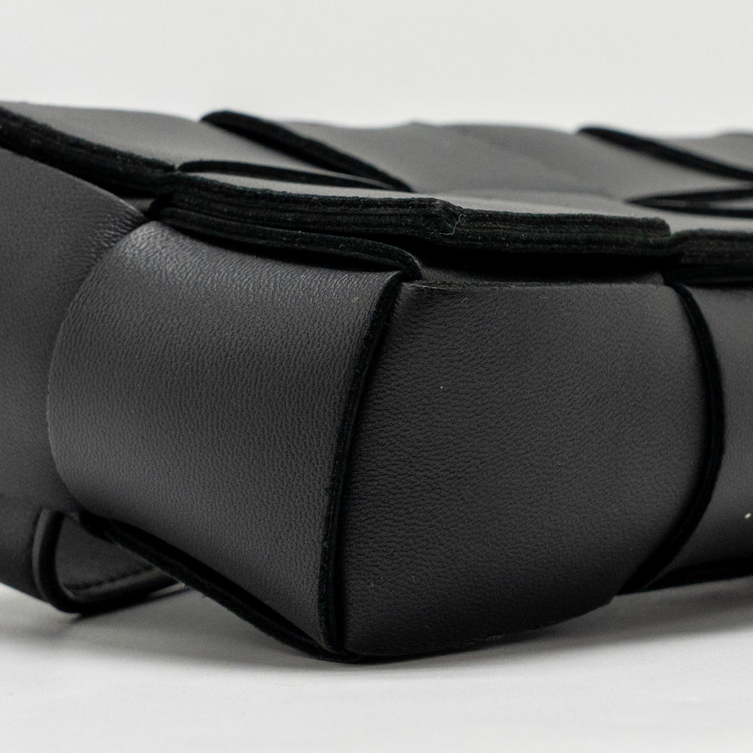 Bottega veneta Cassette Belt Bag Calfskin Black GHW