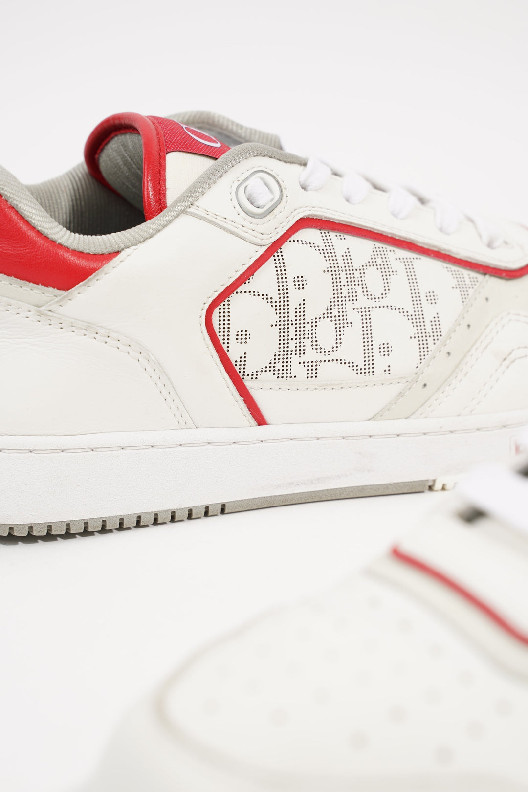 Christian Dior Mens B27 Sneaker White / Red EU 41 / UK 7
