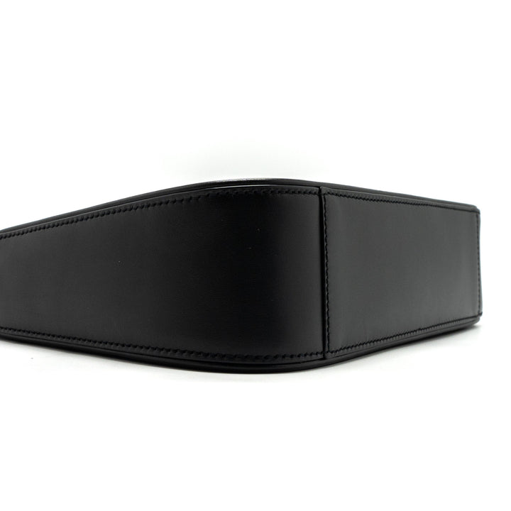 Saint Laurent/YSL Le 5 A 7 Hobo Bag Smooth Calfskin Black GHW