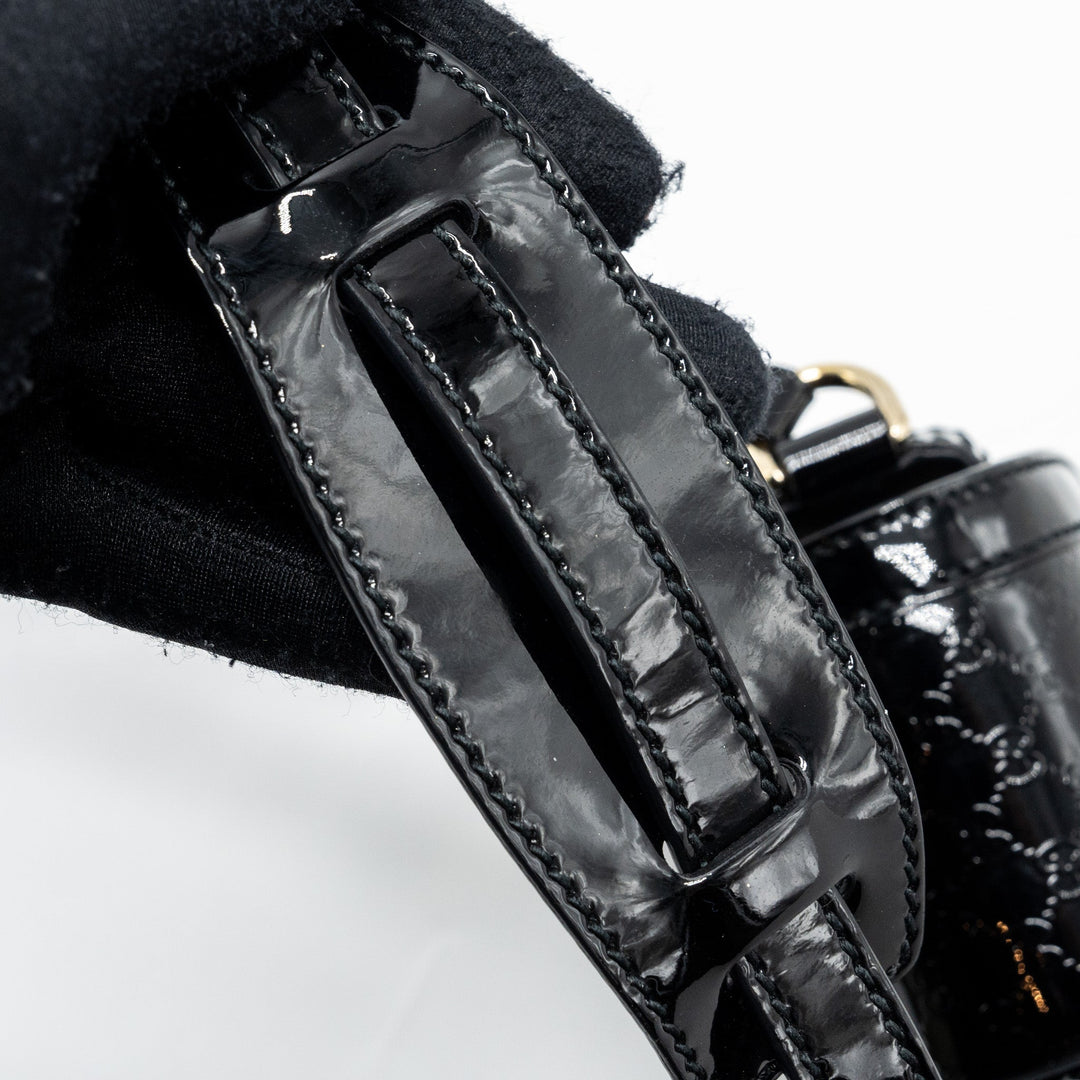 Gucci messenger crossbody bag patent black