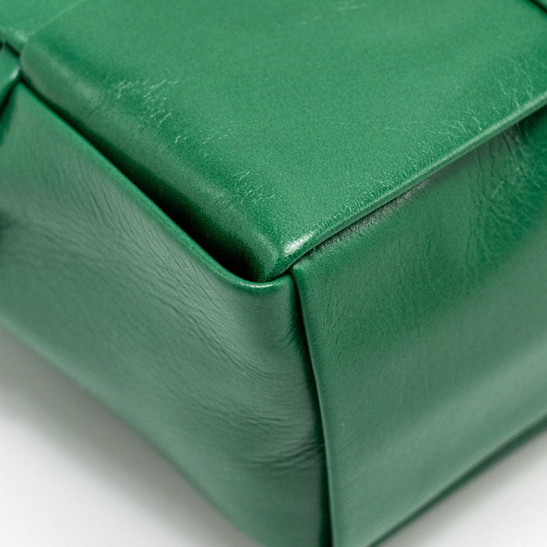 Bottega veneta Cassette Belt Bag Calfskin Green SHW