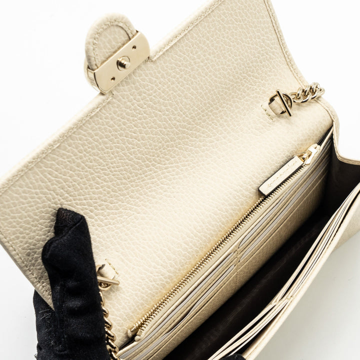 Gucci Interlocking G Crossbody Chain Bag Wallet leather White