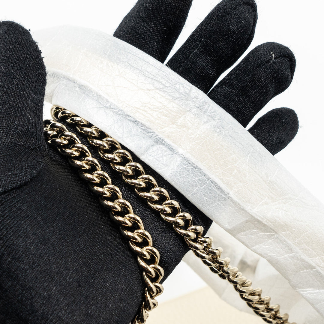 Gucci Interlocking G Crossbody Chain Bag Wallet leather White