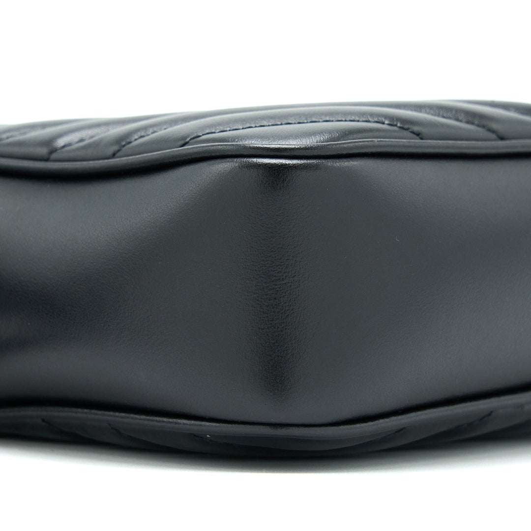 Saint Laurent/YSL Lou Camera Bag Calfskin So Black