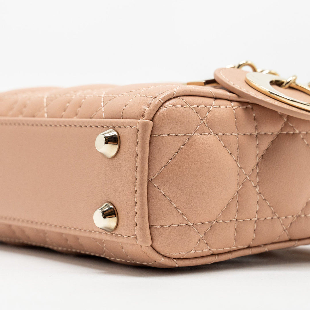 Top quality Dior Lady Top quality Dior Micro Bag Cannage Lambskin Rose Des Vents