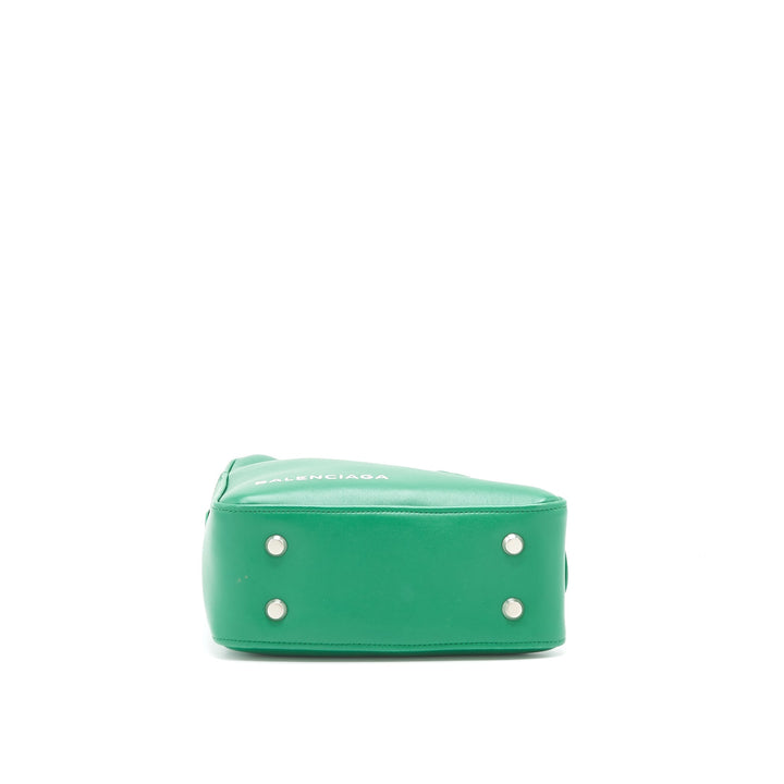 Top Quality Balenciaga Triangle Duffle Bag Green