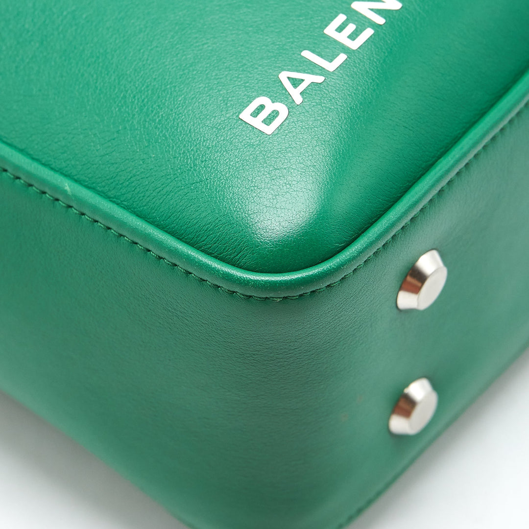 Top Quality Balenciaga Triangle Duffle Bag Green