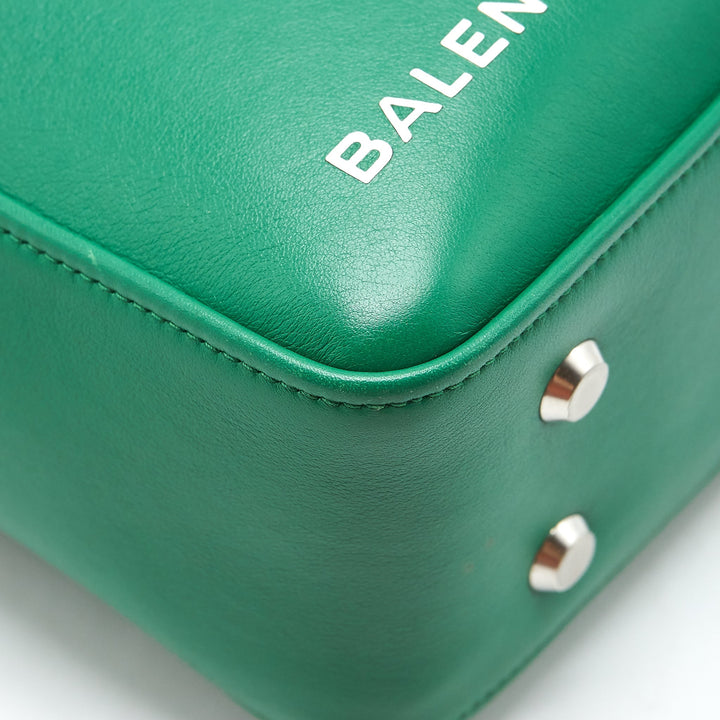 Top Quality Balenciaga Triangle Duffle Bag Green