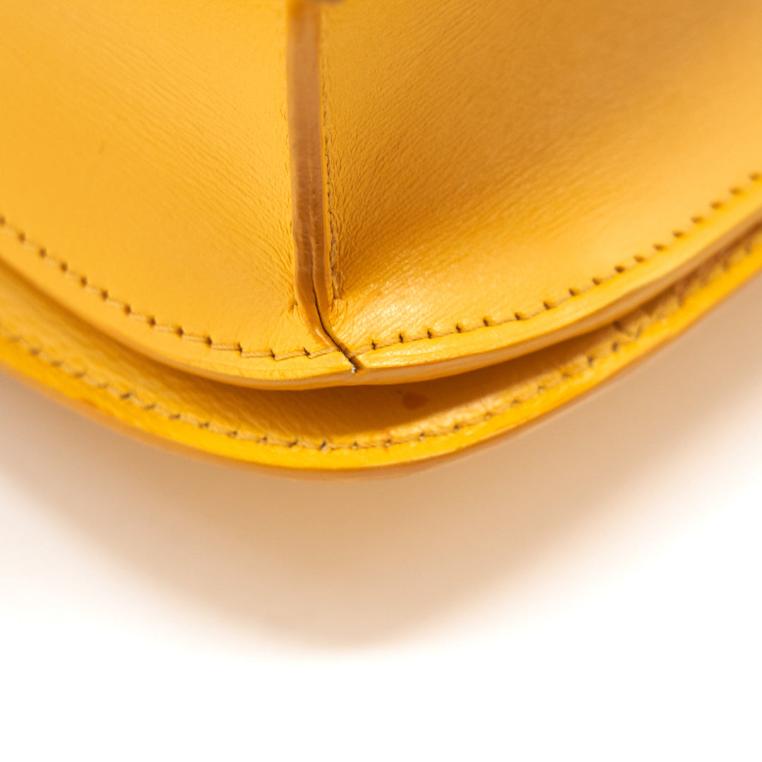 Celine MEDIUM CLASSIC IN BOX CALFSKIN MANGO YELLOW
