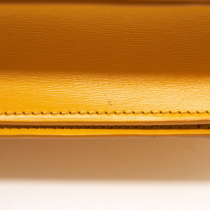 Celine MEDIUM CLASSIC IN BOX CALFSKIN MANGO YELLOW