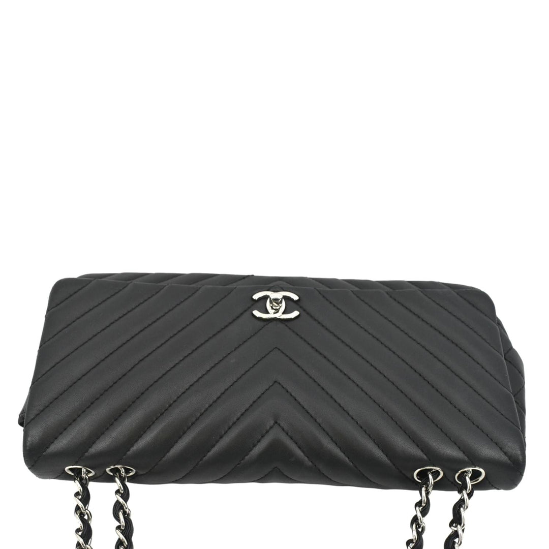 Top Quality Chanel Surpique Jumbo Chevron Lambskin Leather Flap Crossbody Bag Black