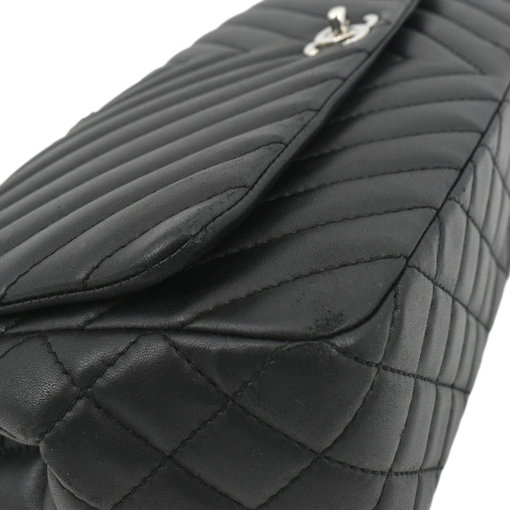 Top Quality Chanel Surpique Jumbo Chevron Lambskin Leather Flap Crossbody Bag Black