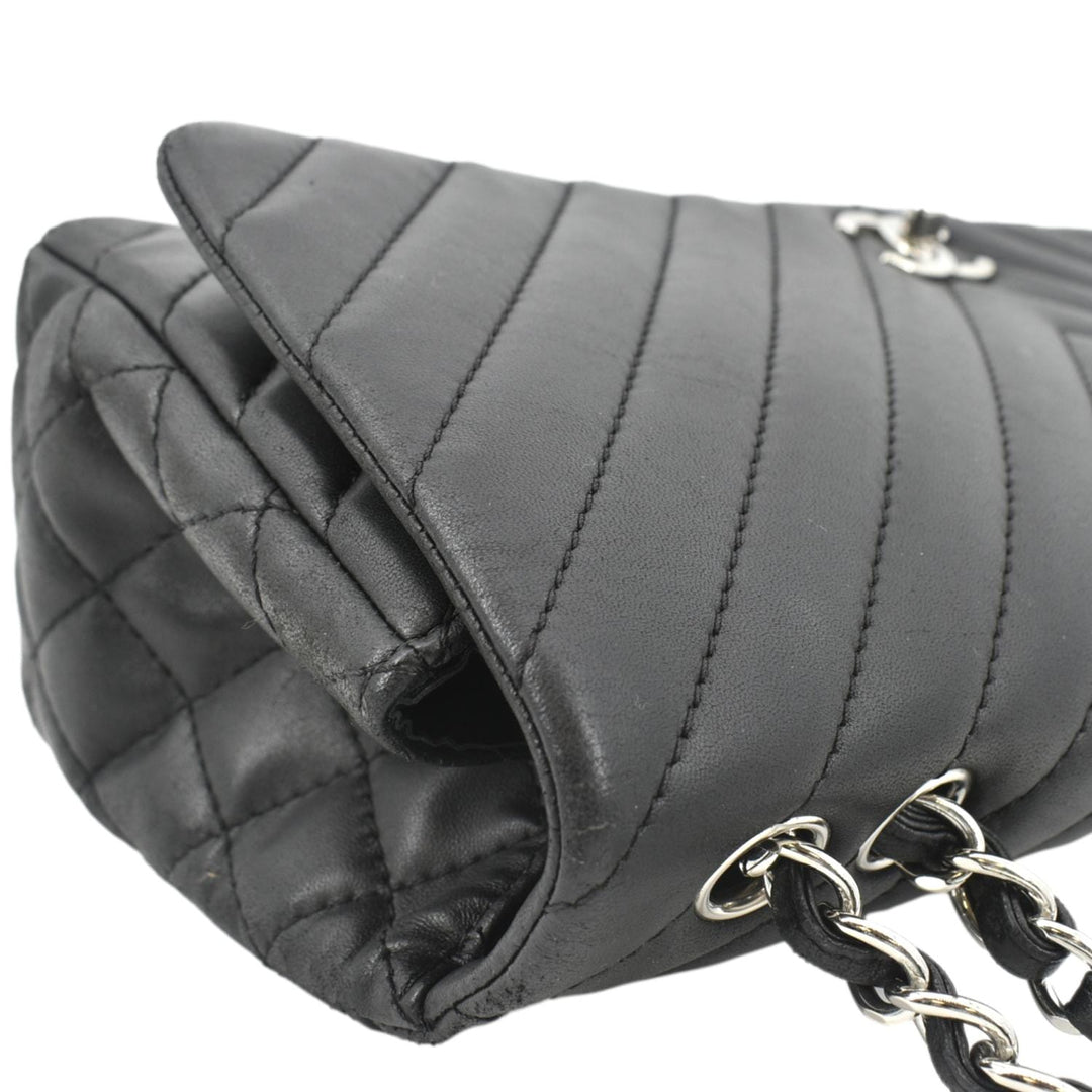 Top Quality Chanel Surpique Jumbo Chevron Lambskin Leather Flap Crossbody Bag Black