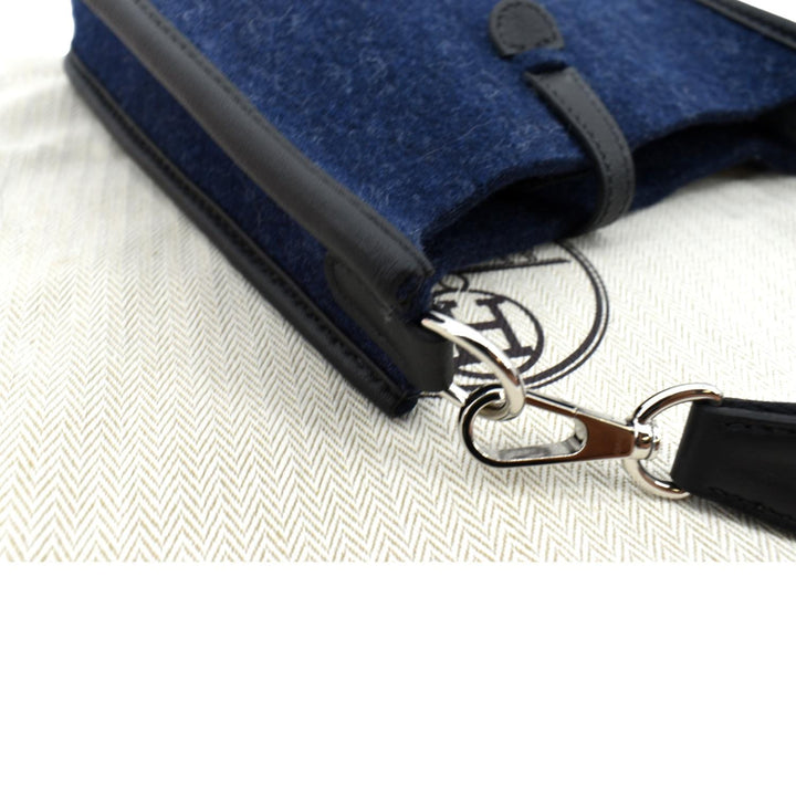 HERMES Evelyne Amazone TPM Feutre Swift Crossbody Bag Leu Nuit