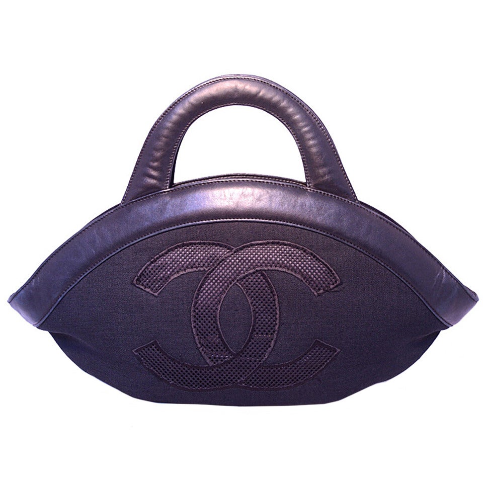Top Quality Chanel Black Woven Linen and Leather CC Logo Cut Out Tote Bag