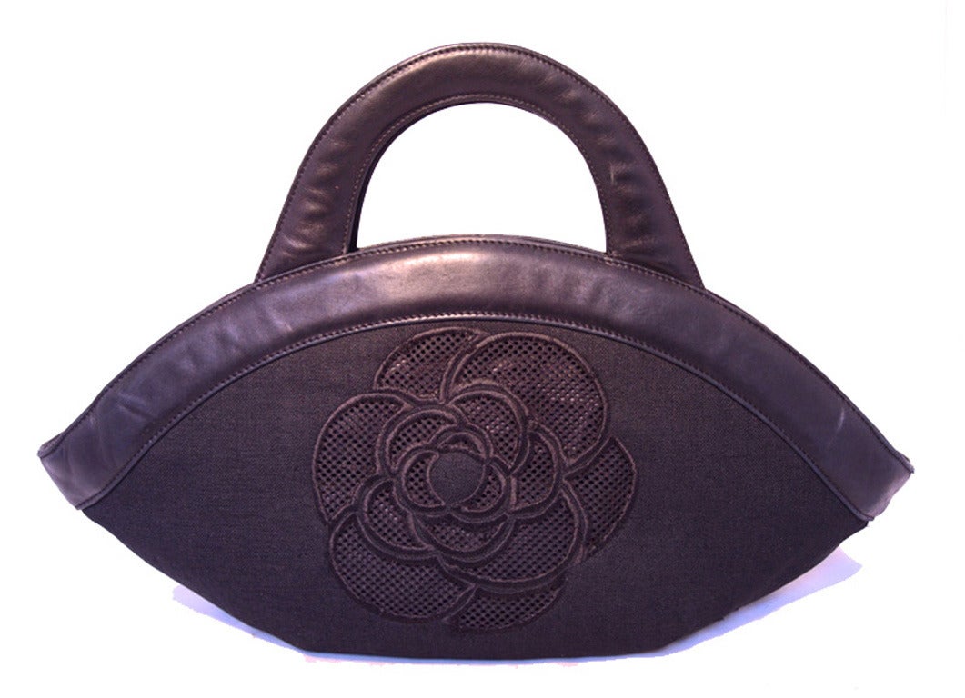 Top Quality Chanel Black Woven Linen and Leather CC Logo Cut Out Tote Bag
