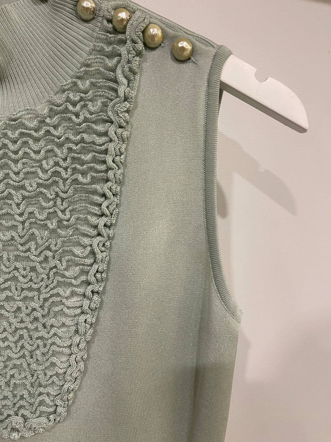 Top Quality Chanel Pastel Green Textured Sleeveless Midi Dress with CC Pearl Button Details Size FR 36 (UK 8)
