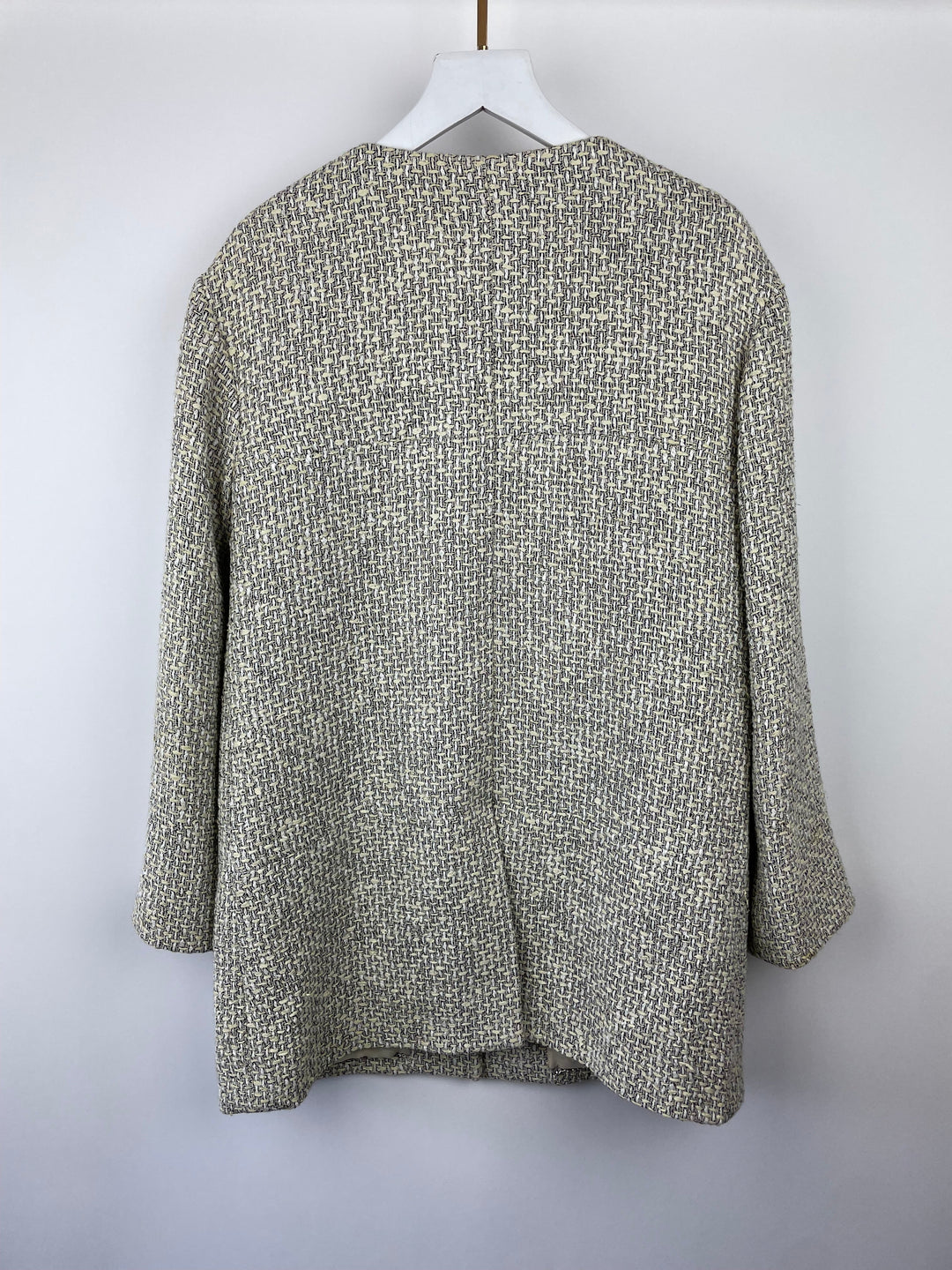 Top Quality Chanel Black and Beige Tweed Jacket With Pocket Detail Size FR 42 (UK 14)