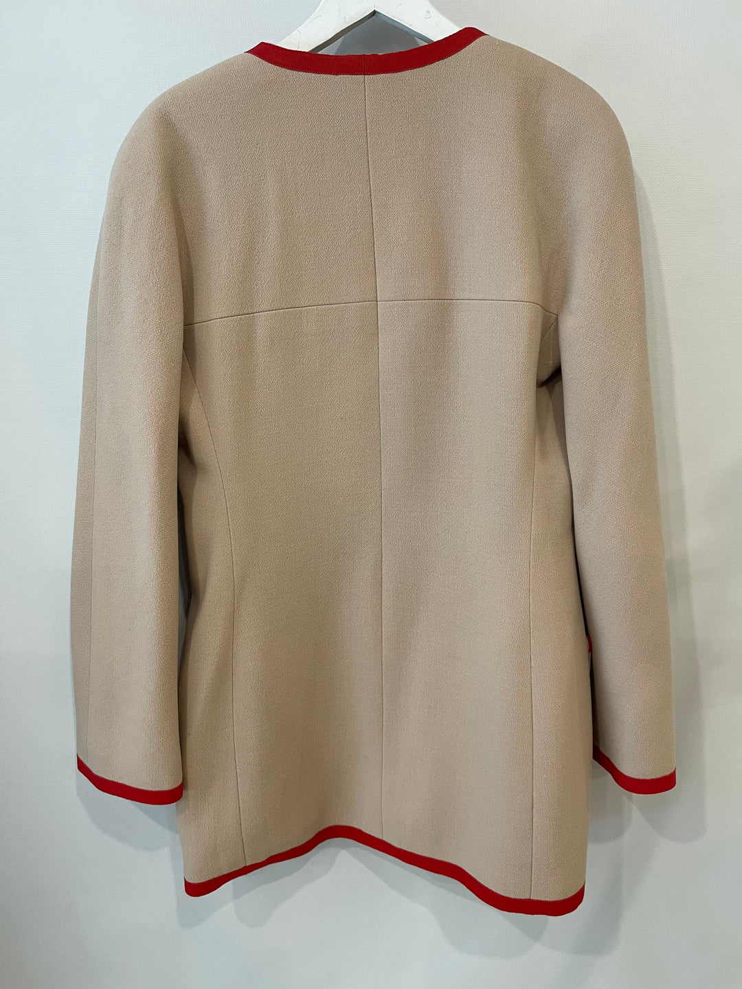 Top Quality Chanel Vintage Wool Beige and Red Jacket with Gold CC Button Details Size FR 38 (UK 10)