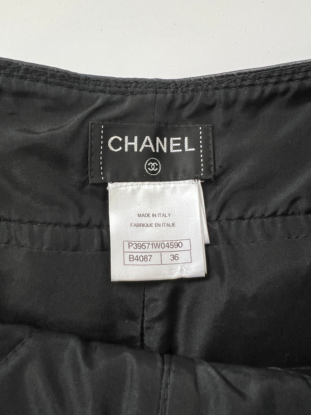 Top Quality Chanel FW/10 Brown Faux Fur and Leather Shorts Size FR 36 (UK 8)