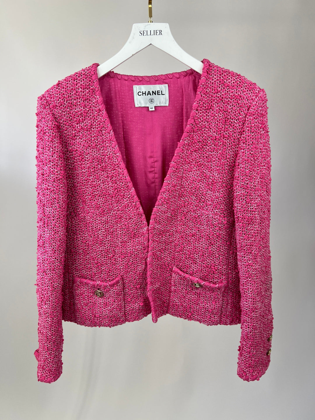 *HOT* Chanel 21C Pink Tweed Jacket and Skirt Set with CC Logo Buttons Size FR 42 (UK 14)