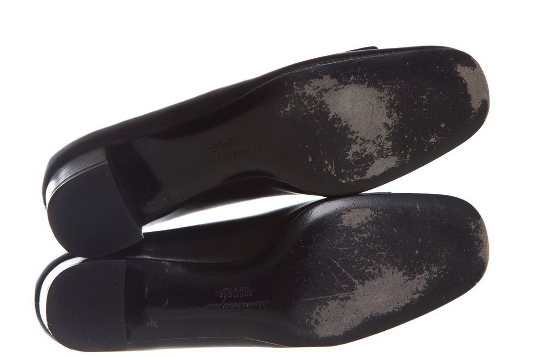Ferragamo Black Pumps SZ 6