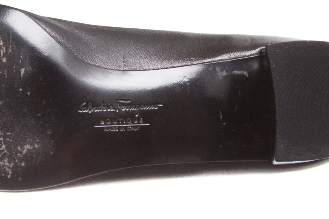 Ferragamo Black Pumps SZ 6