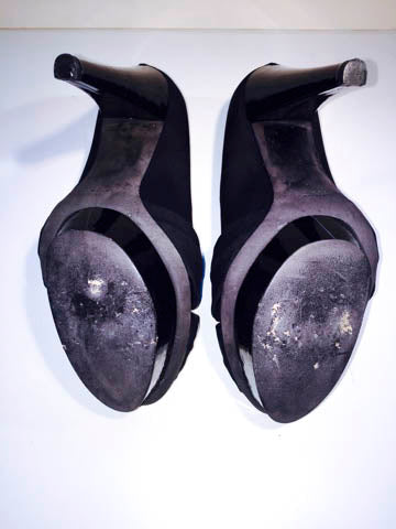 GIAMBATTISTA VALLI Black Satin Platform Heels with Flower Detail and Leather Sole Size 9