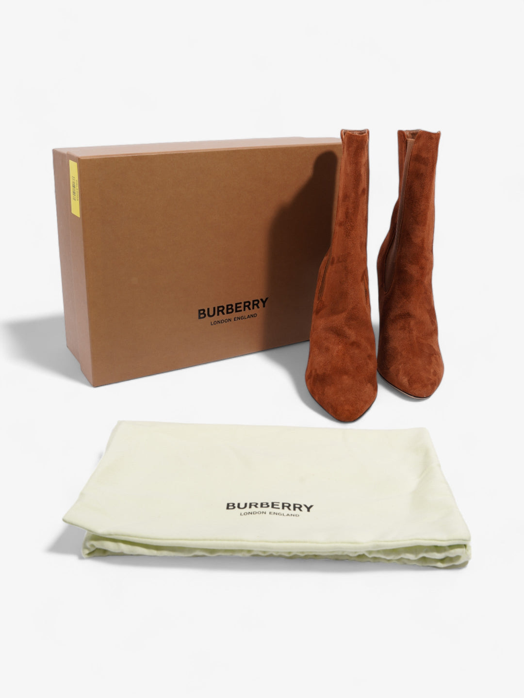 Burberry Kenley D-ring Boots 100 Brown Suede EU 40 UK 7